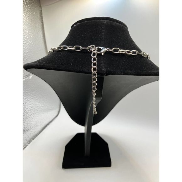 Pink flat circle necklace! - Picture 8 of 11